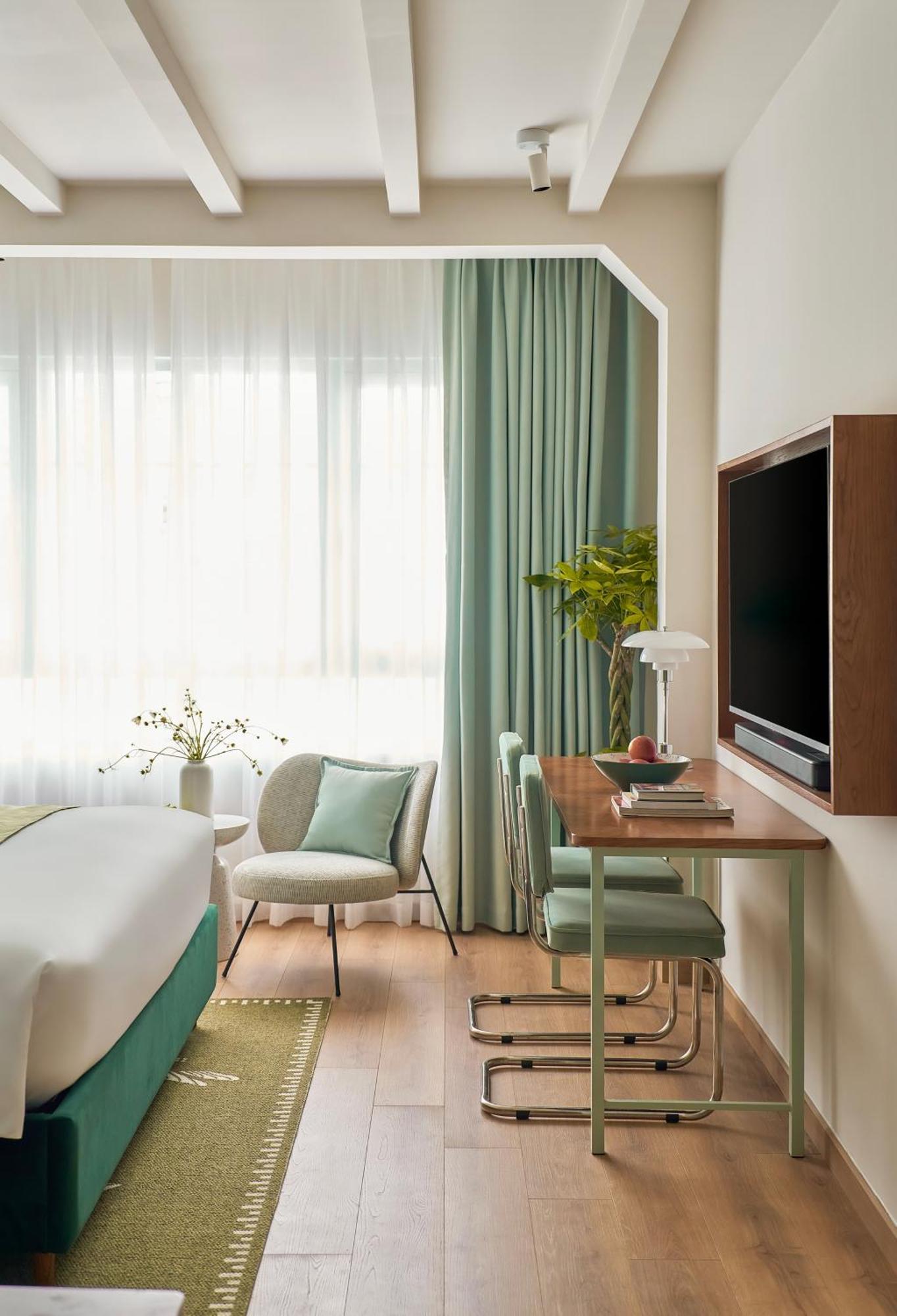 The Urban Resort By Circadian Ho Chi Minh City Exterior photo